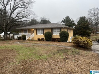 240 25th Ave NE, Center Point, AL 35215 - photo 2