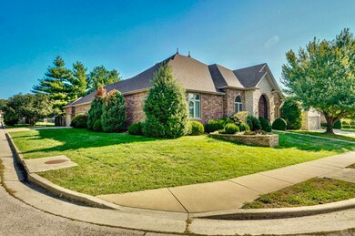 3325 E Manitoo St-2