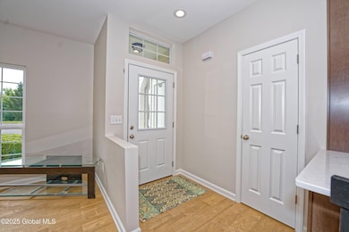 614 Apex Ln, Troy, NY 12182 - photo 4