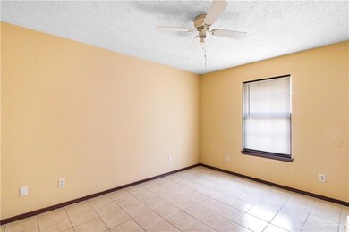 415 Date Palm St unit 20, Donna, TX 78537 - photo 4