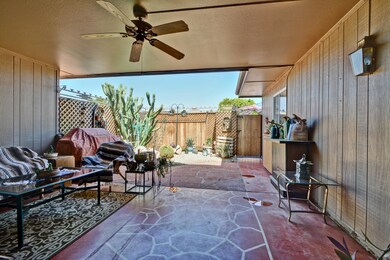 13817 N Thunderbird Blvd, Sun City, AZ 85351 - photo 4