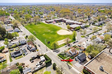 03-Front Right Aerial with arrow