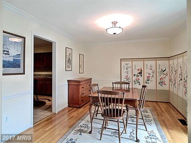 2087 Hopewood Dr, Falls Church, VA 22043 - photo 5