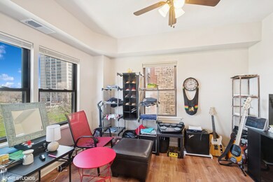 1521 E 65th St, Chicago, IL 60637 - photo 5