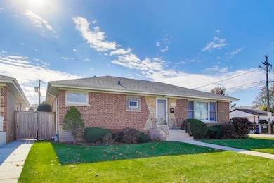 8229 W Giddings St, Norridge, IL 60706 - photo 5