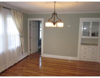 11 Taylor St, Quincy, MA 02170 - photo 6