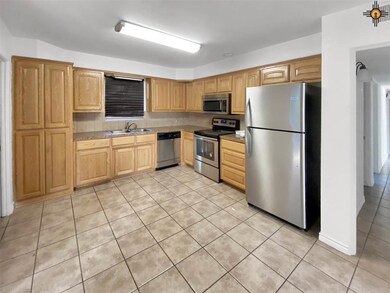 620 E Permian Dr, Hobbs, NM 88240 - photo 4