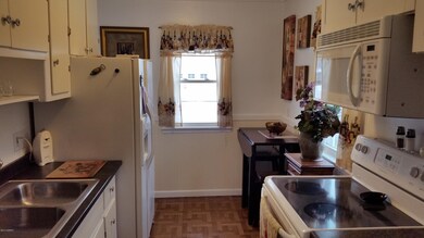 2011 Lewis Dr, Niles, MI 49120 - photo 5