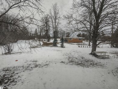 435 N Main St, Au Gres, MI 48703 - photo 4