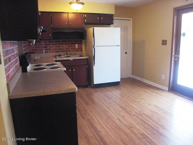 8810 William Penn Way, Louisville, KY 40228 - photo 4