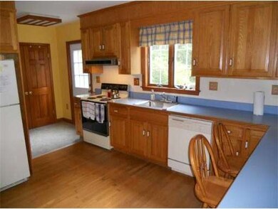 382 East St, Brockton, MA 02302 - photo 3