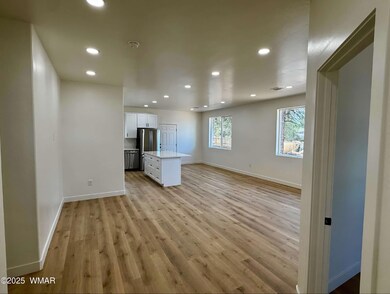 280 N Central Ave, Show Low, AZ 85901 - photo 3