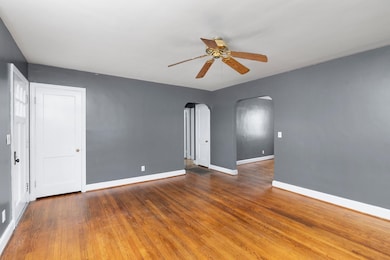 2414 Chesapeake St, Staunton, VA 24401 - photo 4