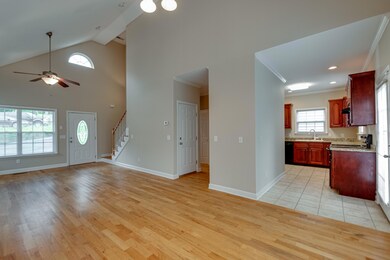 332 Oliver St-7