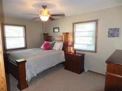 4508 Sugar Pine Dr NE, Cedar Rapids, IA 52402 - photo 6