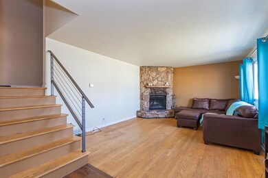 3222 Eder St, Highland, IN 46322 - photo 2