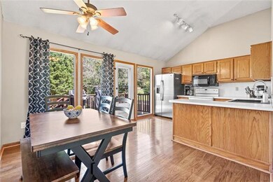 Kitchen/Dining Area