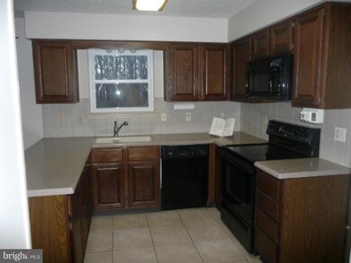 7925 Arbor Way, Owings, MD 20736 - photo 4