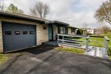 2131 Sims Dr, Columbus, IN 47203 - photo 7