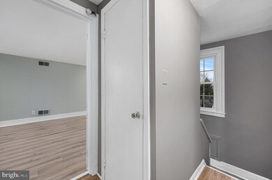 223 Kings Hwy E unit 3RD FLR, Haddonfield, NJ 08033 - photo 6