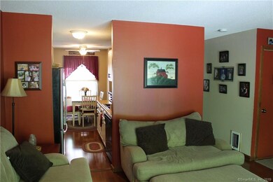 21 Cranberry Hollow unit 21, Enfield, CT 06082 - photo 6