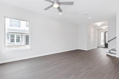 1502 Acevedo Ln, Houston, TX 77055 - photo 6