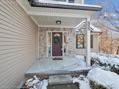 1062 Key West Ct unit 6, Lake Orion, MI 48360 - photo 4