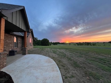 1215 Woodland Dr, Cache, OK 73527 - photo 6