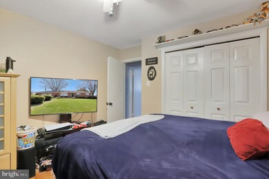 802 Joy Dr, Greencastle, PA 17225 - photo 5