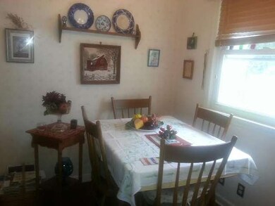 1015 Spruce St, Aurora, IL 60506 - photo 4