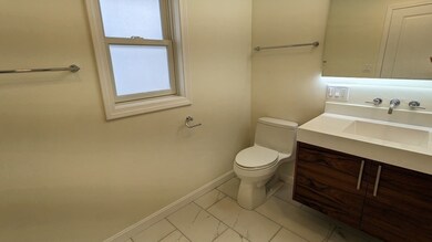 1084 Chestnut St unit 2, Newton Upper Falls, MA 02464 - photo 4