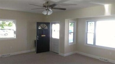 52 Russells Mills Rd, South Dartmouth, MA 02748 - photo 2