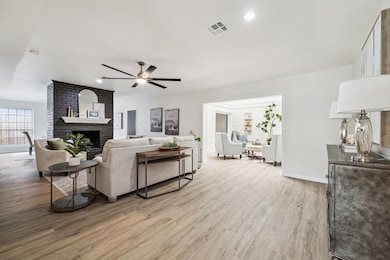 10010 Locke Ln, Houston, TX 77042 - photo 7