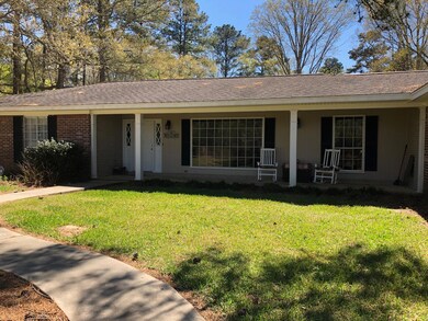 334 Hunnicut Rd Front 3