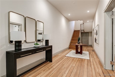Stunning foyer.