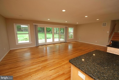 101 Kingsley Rd SE, Vienna, VA 22180 - photo 7