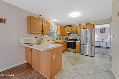 135 Fall Ct unit 578, Dingmans Ferry, PA 18328 - photo 6