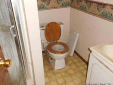 511 S Vine St, Camargo, IL 61919 - photo 7