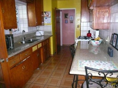 3134 Oakwood Ave, Lynwood, CA 90262 - photo 5