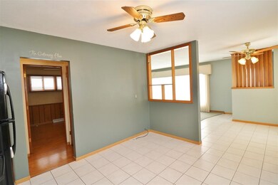 1203 6th St SW, Minot, ND 58701 - photo 7