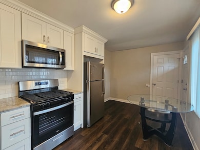 3114 W 163rd St, Markham, IL 60428 - photo 7