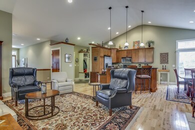 6404 Destin Ct, Saugatuck, MI 49453 - photo 4