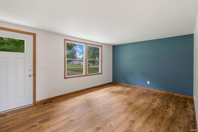 704 S Summit St, Nappanee, IN 46550 - photo 7