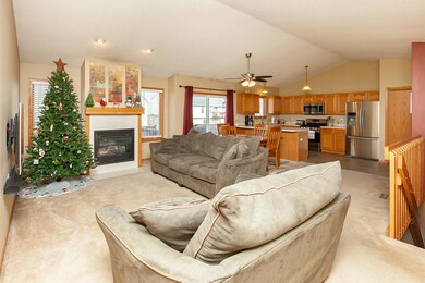 2725 River Ridge Rd, Des Moines, IA 50320 - photo 3