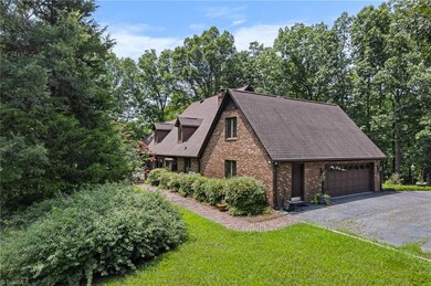 304 Cascade Dr, High Point, NC 27265 - photo 4