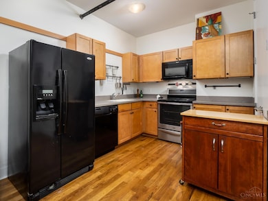 1432 Race St, Cincinnati, OH 45202 - photo 5