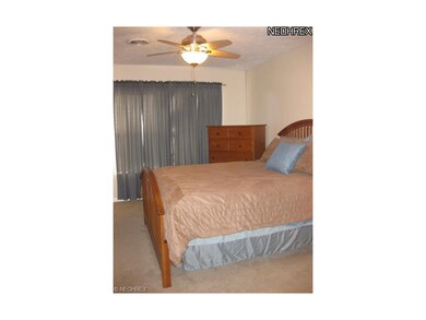 Master bedroom - window treatments can stay