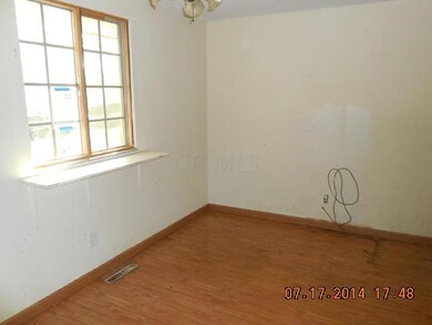 3900 Lynward Rd, Columbus, OH 43228 - photo 5