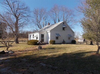 1825 Oregon Rd, Versailles, KY 40383 - photo 3