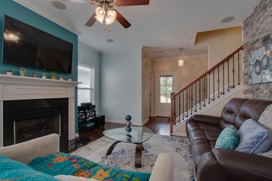 So many extras added... Hardwood steps too!
